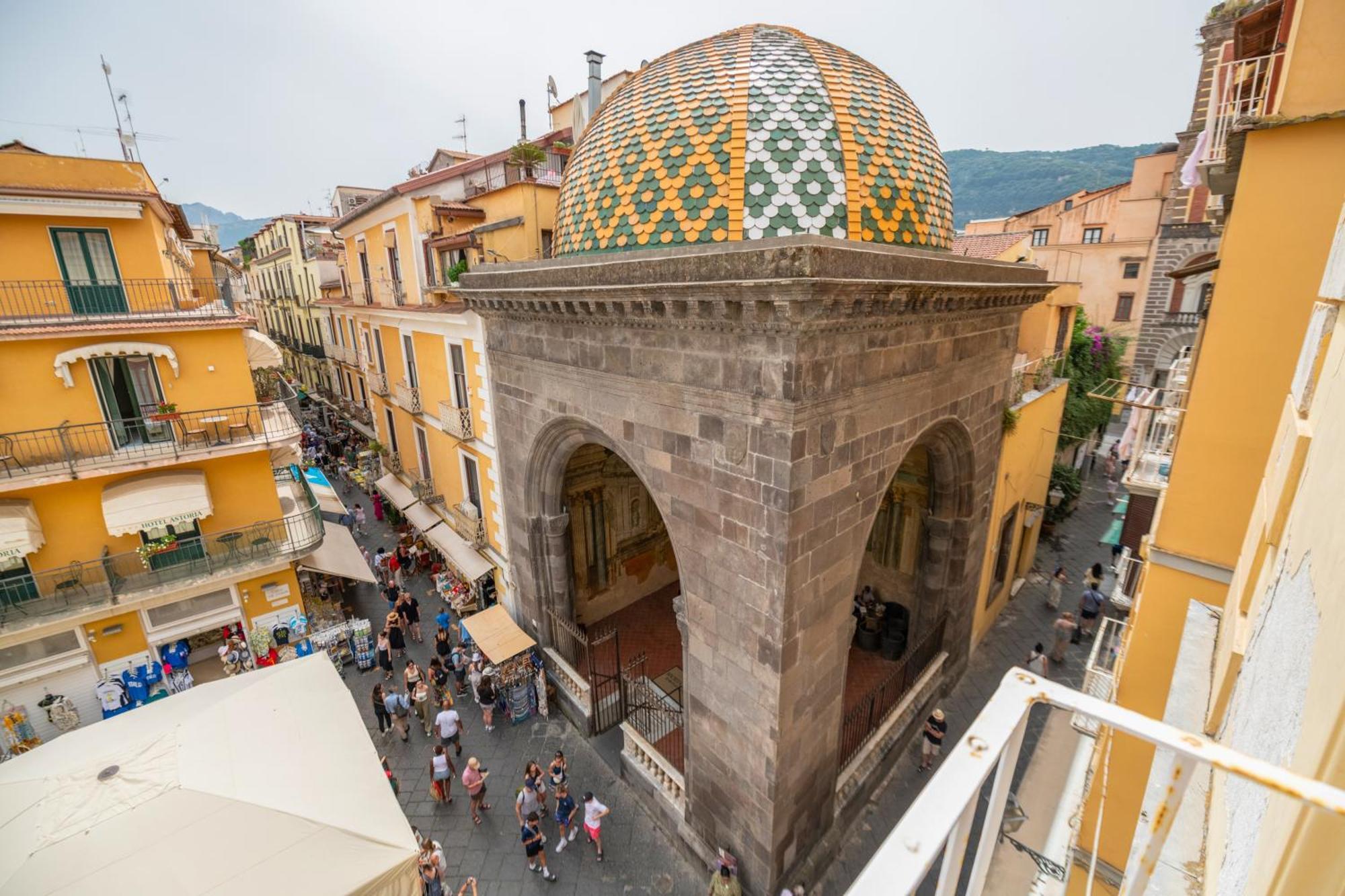 Palazzo Ammone - Sedil Dominova Apartment Sorrento Exterior photo